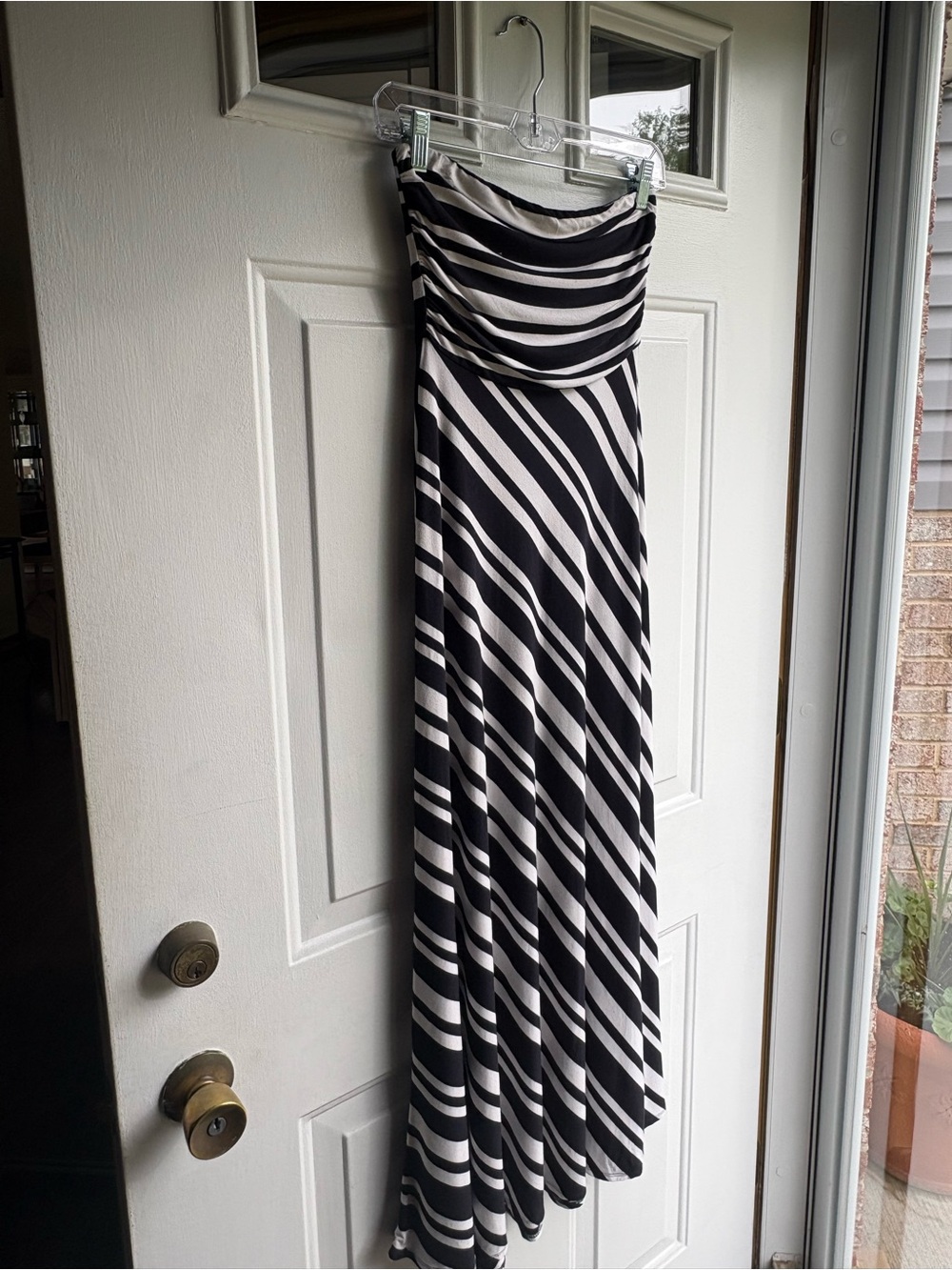 Banana Republic Women’s Petite S Black and White Strapless Maxi Dress with Grip
